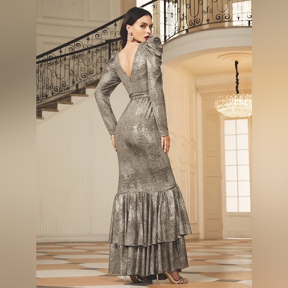 #2485 Soft Long Sleeve Self Belted Ruffled Hem Star Dress - Picture 4 of 16